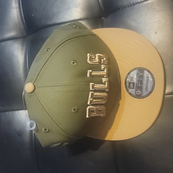 Nike New Err 950 Unisex Hat, Size Adjustable, colors Forest Green and Tan - Picture 1 of 7